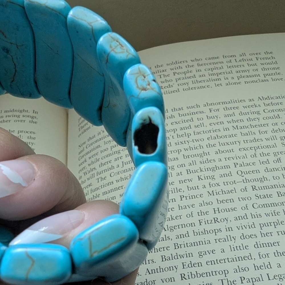 Turquoise Large Stretch Bracelet - Picture 4 of 8